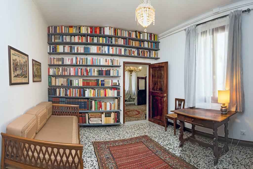 Casa Cattaneo Grand Canal View Apartment เวนิส ภายนอก รูปภาพ
