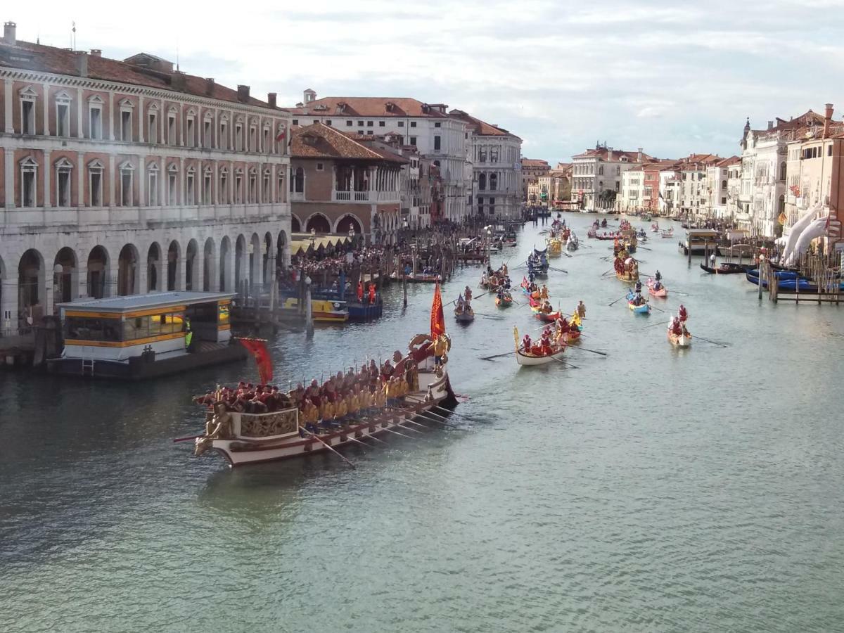Casa Cattaneo Grand Canal View Apartment เวนิส ภายนอก รูปภาพ